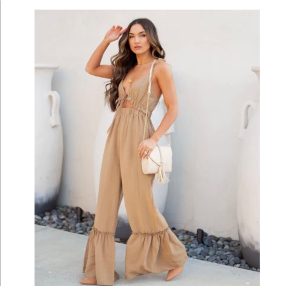 VICI give a little cutout ruffle tie jumpsuit - M - worn once